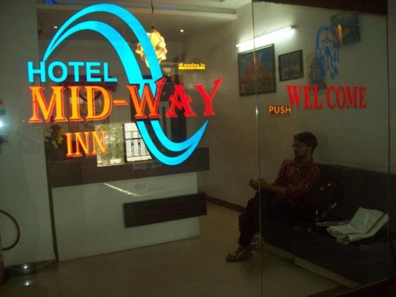 Hotel Mid - Way Inn Gandhinagar Exterior foto